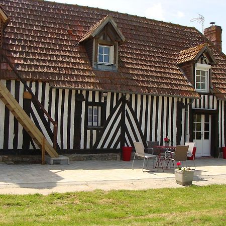 Le Vieux Castel Bed and Breakfast Goustranville Buitenkant foto