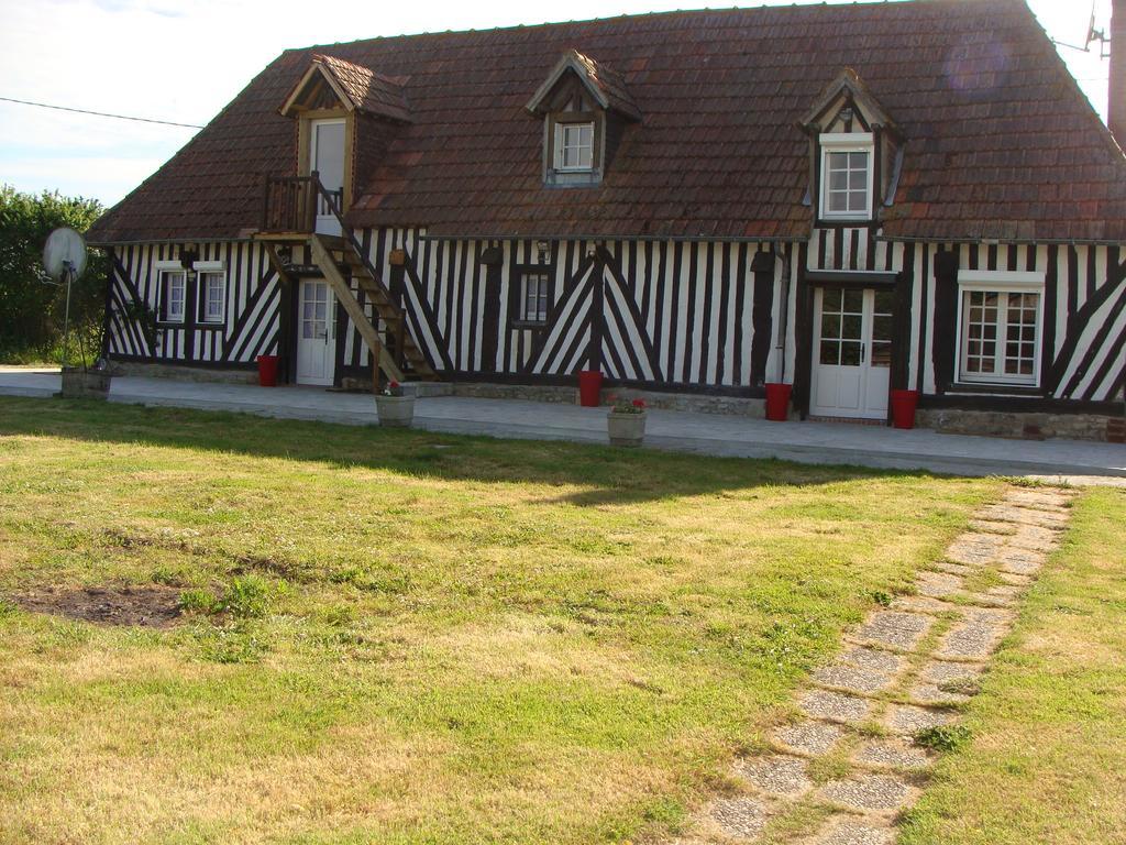 Le Vieux Castel Bed and Breakfast Goustranville Buitenkant foto